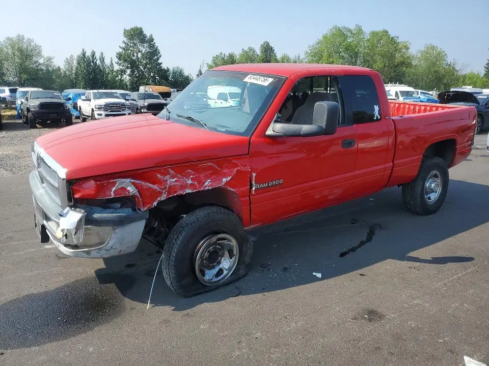 1B7KF2369XJ520687 — 1999 Dodge RAM 2500, Передняя часть, фото до ремонта