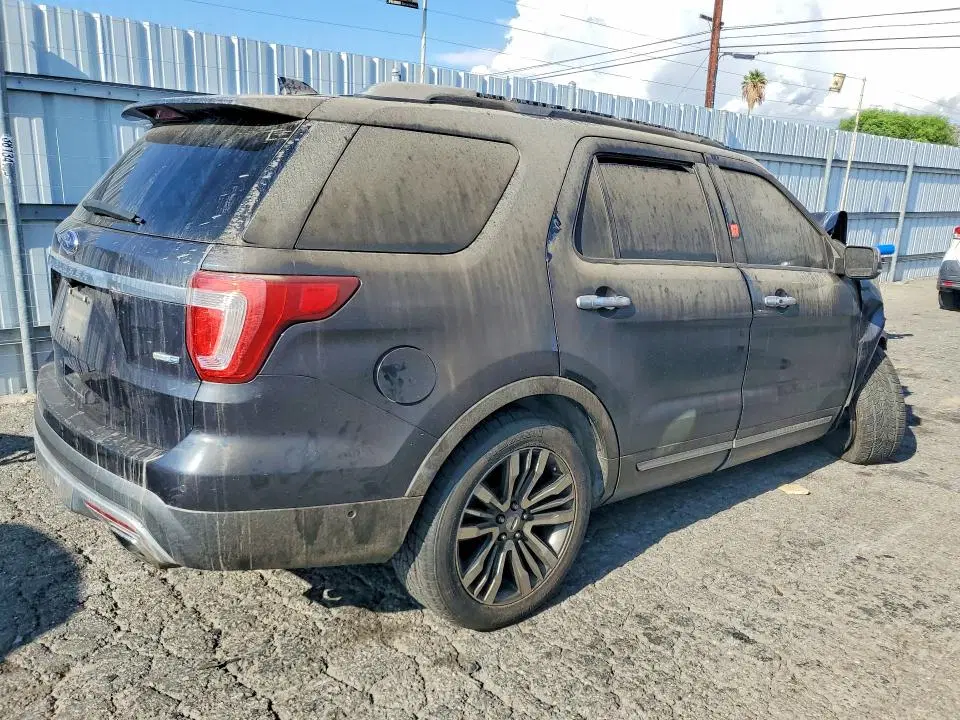 2017 Ford Explorer VIN 1FM5K8HT2HGE39034 фото 3