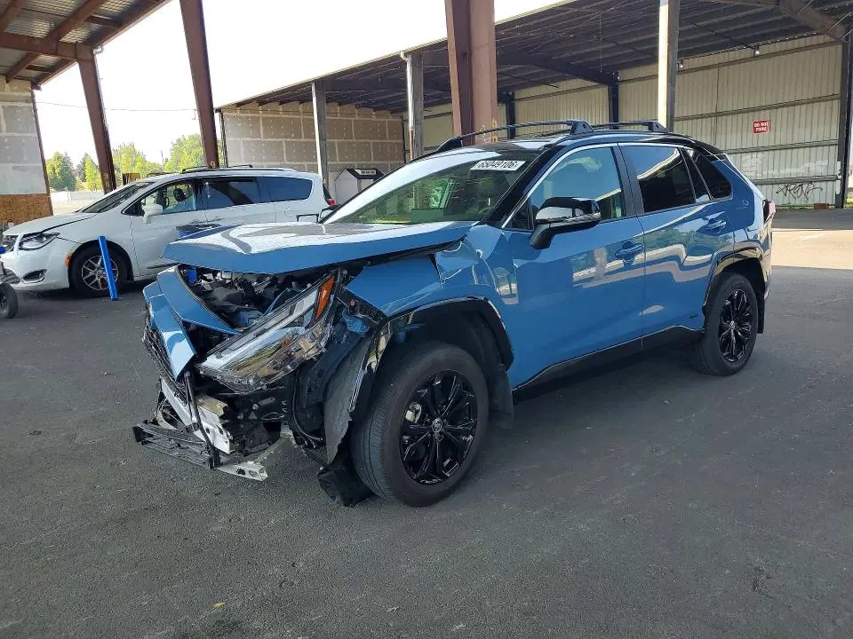 JTME6RFV0SD573245 — 2025 Toyota RAV4, Передняя часть, фото до ремонта