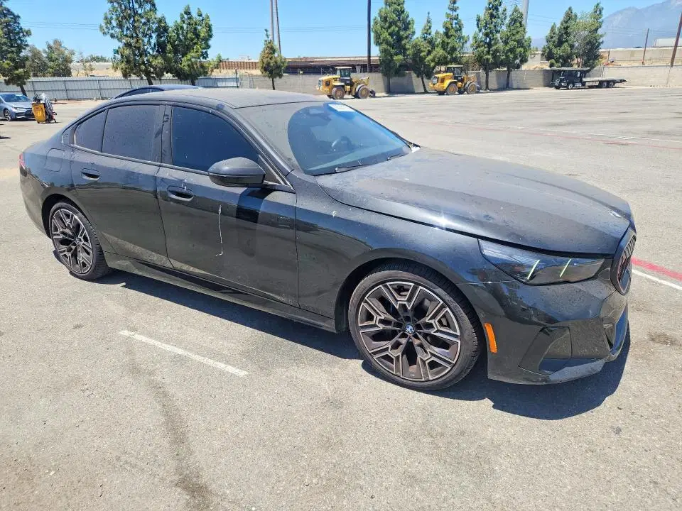 2026 BMW 530 VIN WBA43FJ04TCW12387 фото 4