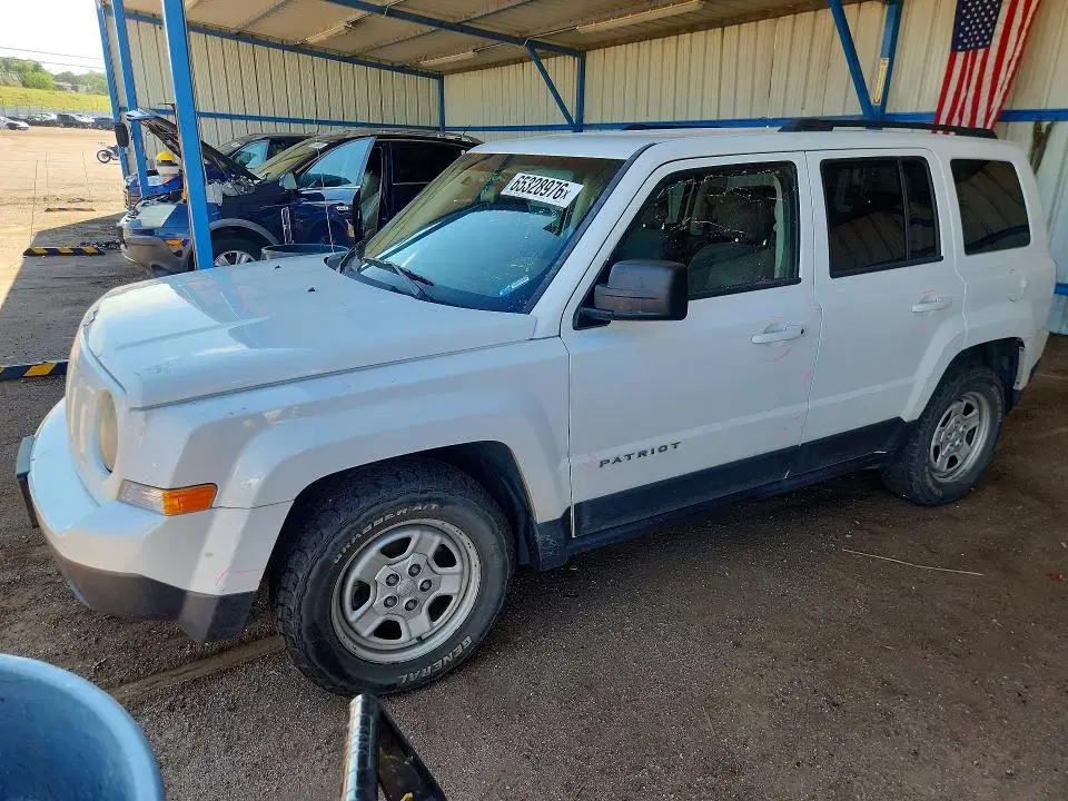 1C4NJRBB8ED815939 — 2014 Jeep Patriot, боковая часть, фото до ремонта