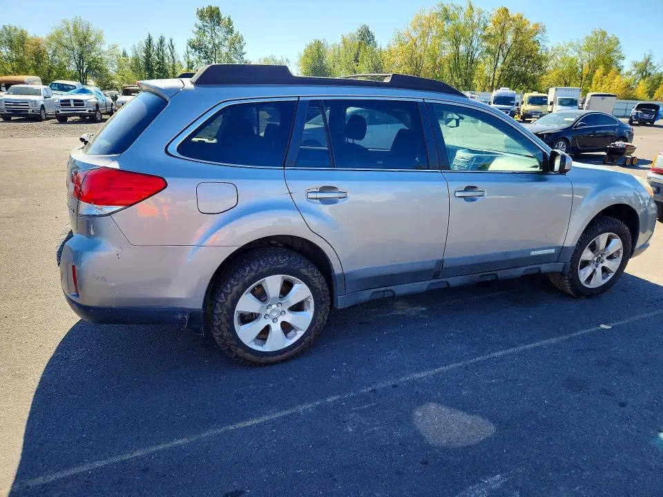 2010 SUBARU OUTBACK VIN 4S4BRBGC8A3333066 фото 3