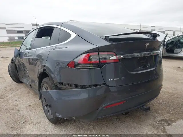 2018 Tesla Model X 100d/75d/p100d VIN 5YJXCAE29JF099961 фото 3