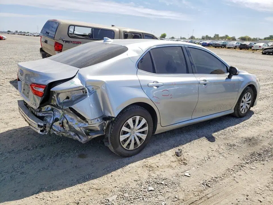 2020 Toyota Camry VIN 4T1C31AK0LU522758 фото 3