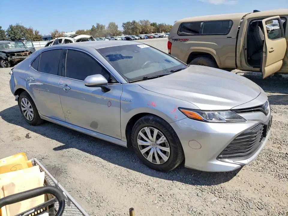 2020 Toyota Camry VIN 4T1C31AK0LU522758 фото 4
