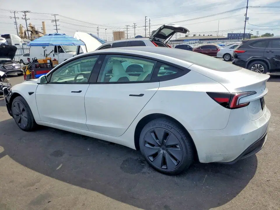 2026 Tesla MODEL 3 VIN 5YJ3E1EA2TF121141 фото 2