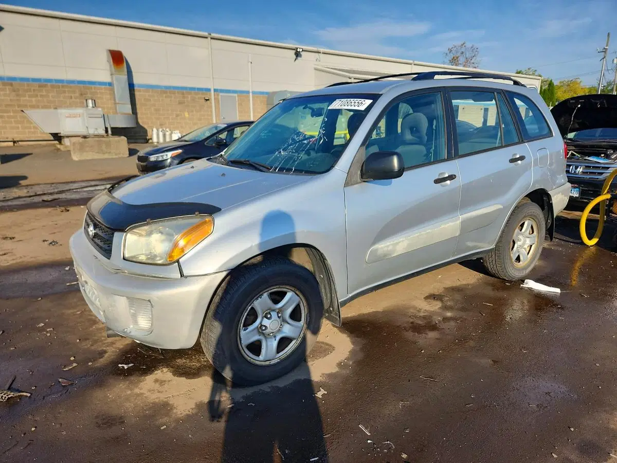 JTEGH20V730087748 — 2003 Toyota RAV 4, Задняя часть, фото до ремонта