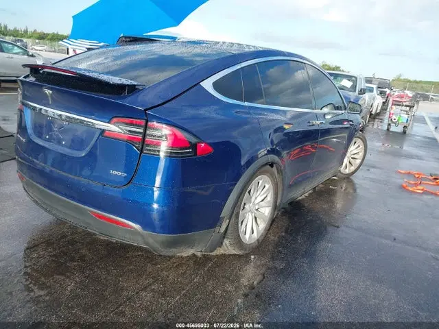 2018 Tesla Model X 100d/75d/p100d VIN 5YJXCBE22JF089357 фото 4
