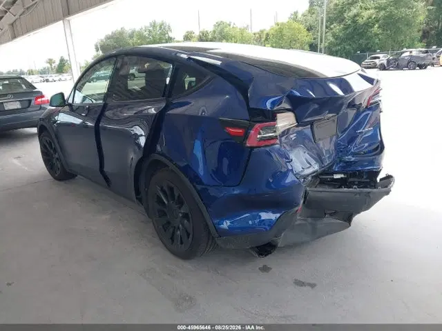 2020 Tesla Model Y Long Range Dual Motor All-wheel Drive VIN 5YJYGDEE0LF012679 фото 3
