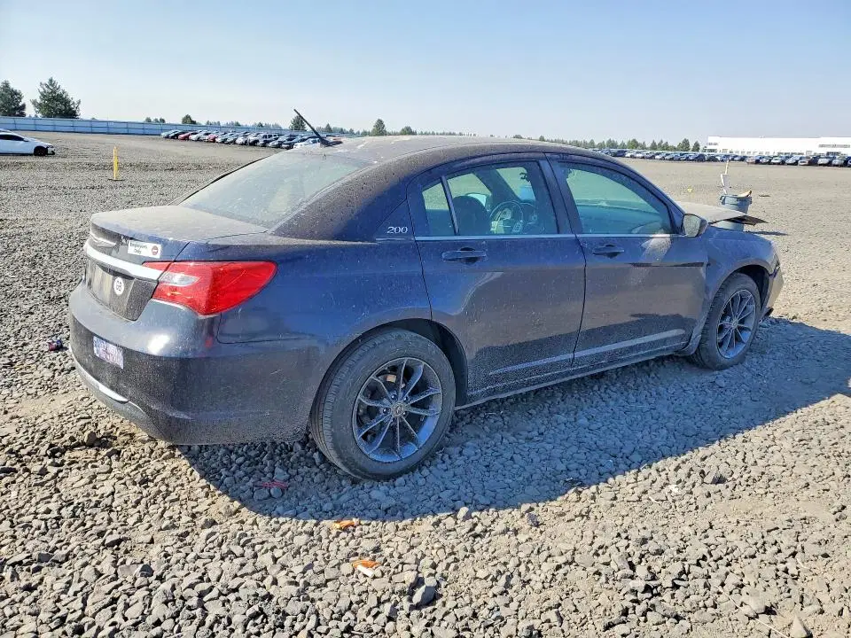 2011 CHRYSLER 200 VIN 1C3BC1FB2BN558649 фото 3