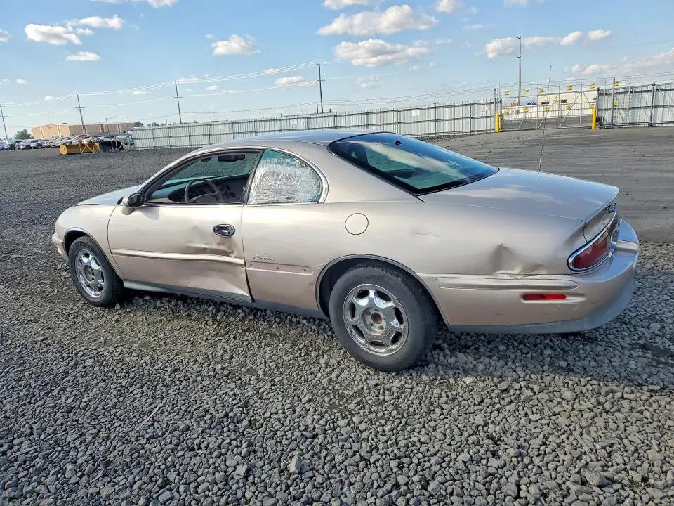 1998 BUICK RIVIERA VIN 1G4GD221XW4709360 фото 2