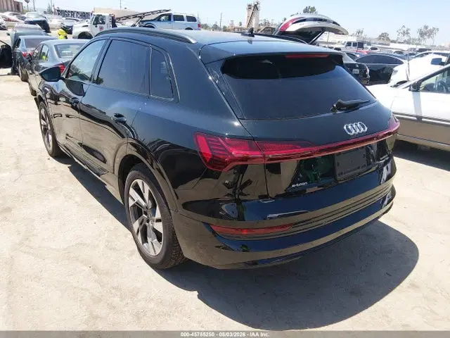 2022 Audi E-tron Premium Quattro VIN WA1AABGE9NB023720 фото 3