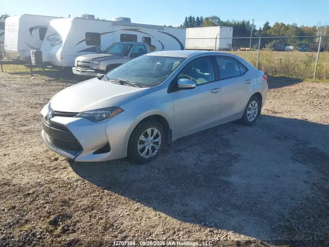 2018 Toyota COROLLA CE VIN 2T1BURHE6JC102363 фото 2