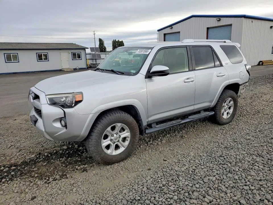 JTEBU5JR7G5322523 — 2016 Toyota 4RUNNER, Боковая часть, фото до ремонта