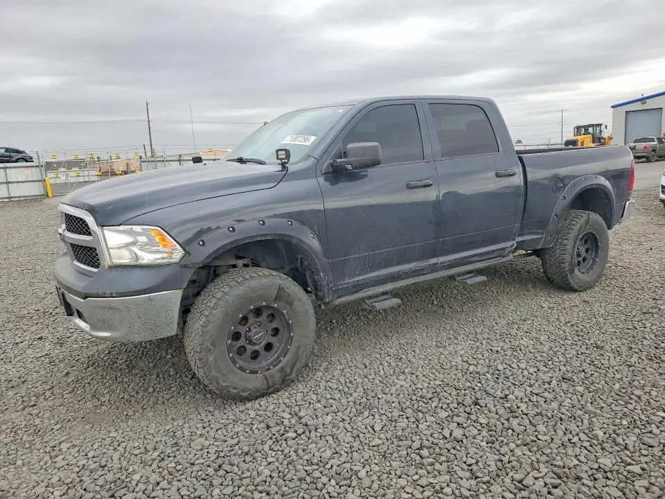 1C6RR7SM7JS231674 — 2018 RAM 1500, Боковая часть, фото до ремонта