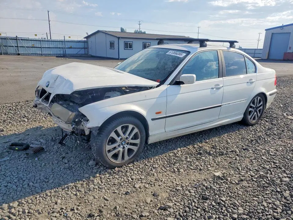 WBAAV53461JS96877 — 2001 BMW 330, Передняя часть (Front End), фото до ремонта