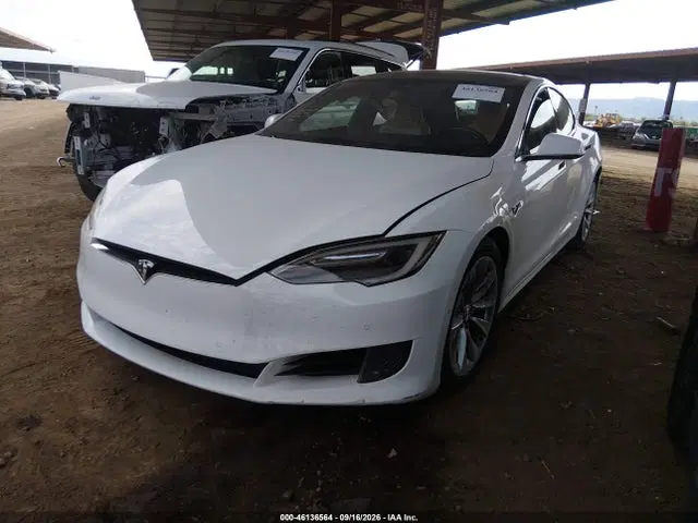 2016 Tesla Model S 60d/70d/75d/85d/90d VIN 5YJSA1E21GF149230 фото 2