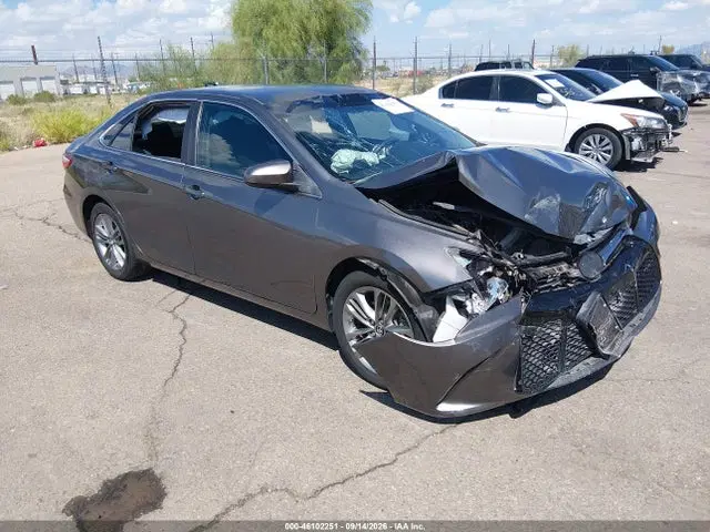 4T1BF1FK1FU983144 — 2015 Toyota Camry SE, Передняя часть справа (Right Front), фото до ремонта