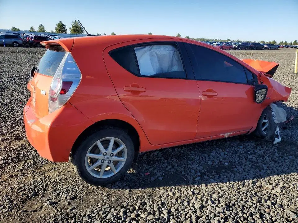 2012 TOYOTA PRIUS C VIN JTDKDTB33C1010431 фото 3