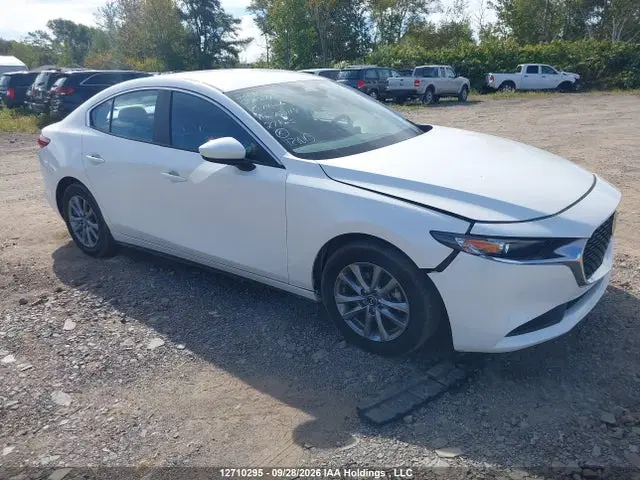 JM1BPACM6S1750119 — 2025 Mazda MAZDA3 Gs, Передняя часть, фото до ремонта