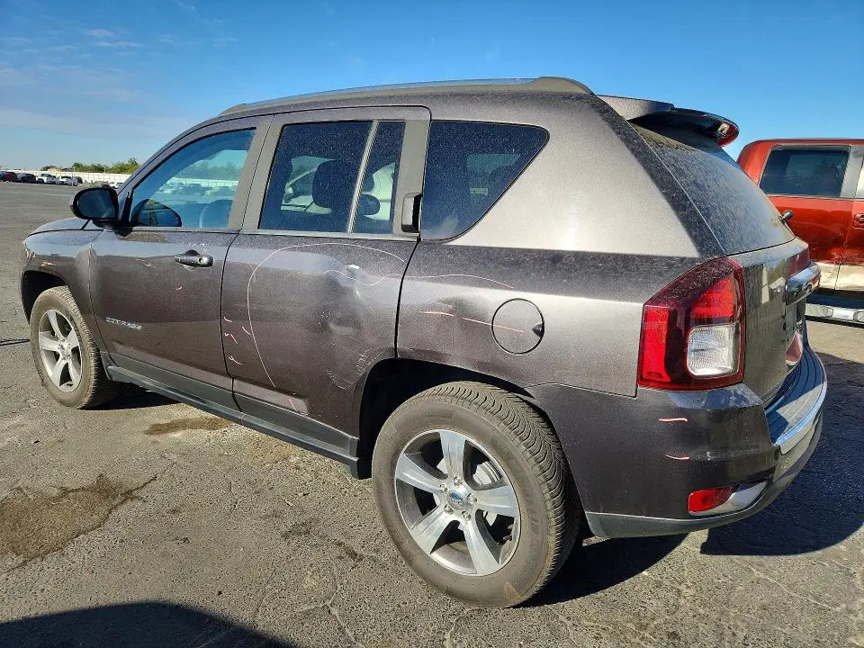 2016 Jeep Compass VIN 1C4NJCEA3GD749349 фото 2