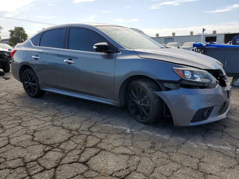 2018 Nissan Sentra VIN 3N1AB7AP8JY271627 фото 4