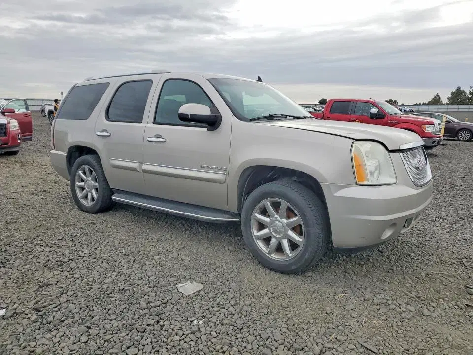 2007 GMC YUKON VIN 1GKFK63847J261794 фото 4