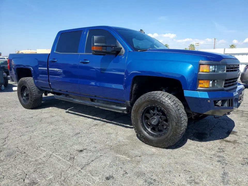2016 Chevrolet Silverado VIN 1GC1KWE81GF264738 фото 4