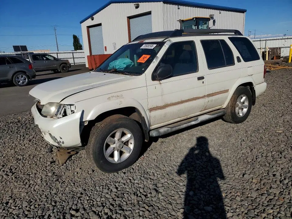 JN8DR09Y13W818374 — 2003 Nissan Pathfinder, Передняя часть, фото до ремонта