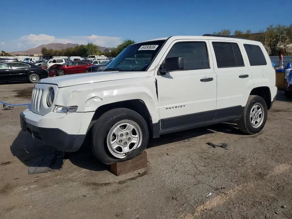 1C4NJPBA6ED720453 — 2014 Jeep Patriot, Передняя часть, фото до ремонта