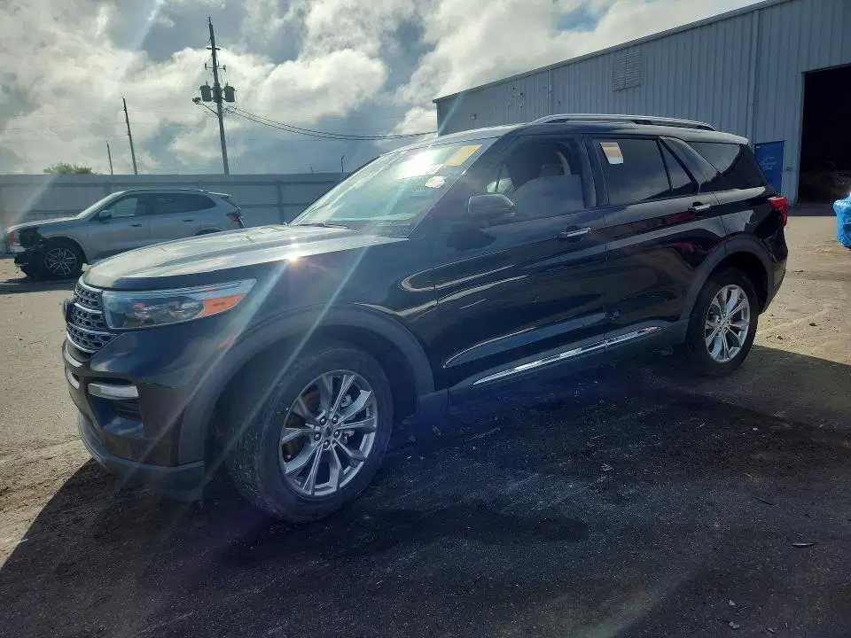 1FMSK7FHXLGA03956 — 2020 Ford Explorer, Боковая часть, фото до ремонта