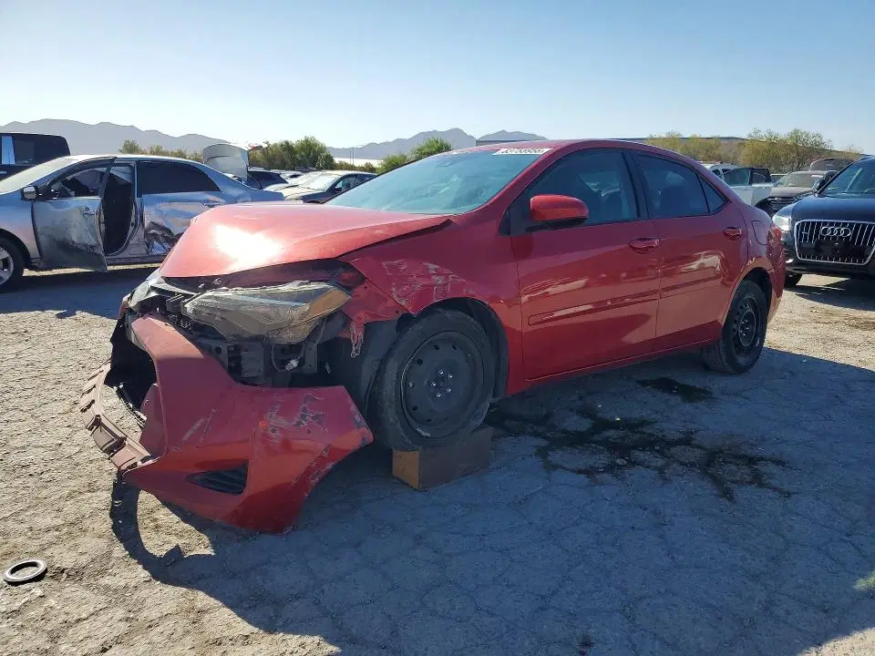 5YFBURHE2KP874778 — 2019 Toyota Corolla, Передняя часть, фото до ремонта