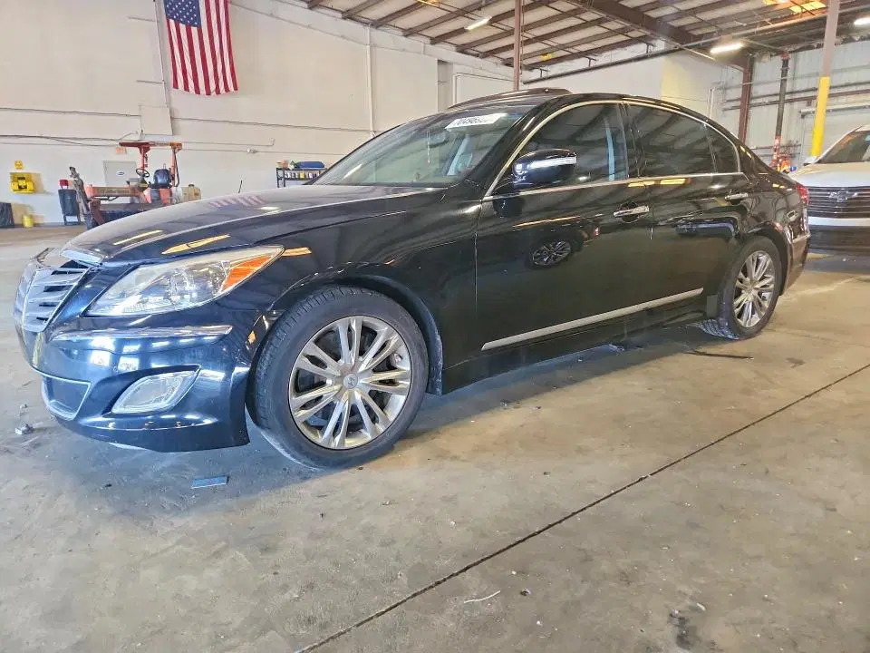 KMHGC4DF1CU208375 — 2012 Hyundai Genesis, Передняя часть, фото до ремонта