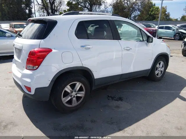 2017 Chevrolet TRAX 1LT VIN 3GNCJLSB5HL214174 фото 4