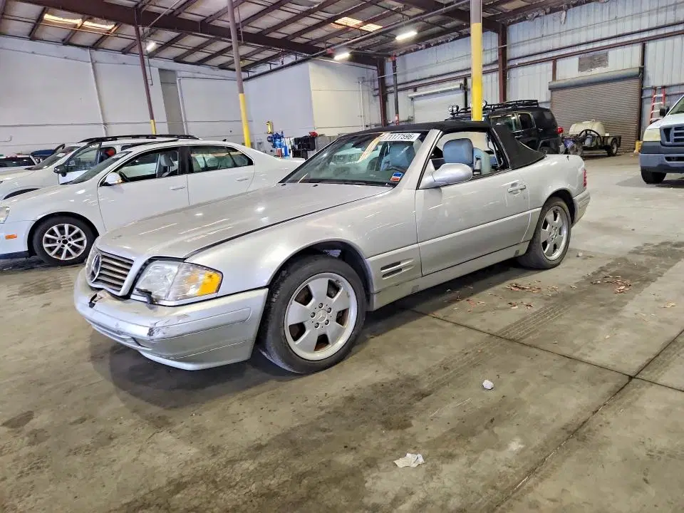 WDBFA68F3YF190810 — 2000 Mercedes-Benz SL, Передняя часть, фото до ремонта