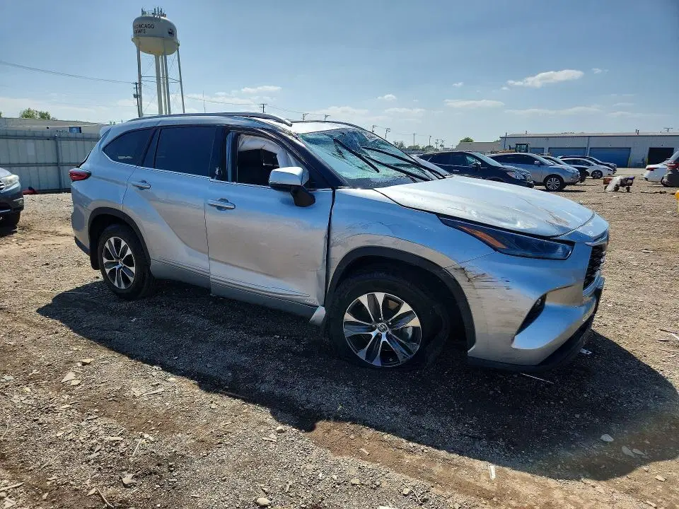2022 TOYOTA HIGHLANDER HYBRID VIN 5TDHBRCH6NS557583 фото 4