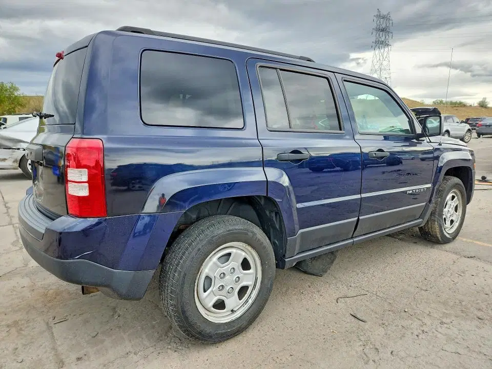 2016 Jeep Patriot VIN 1C4NJPBA0GD761308 фото 3