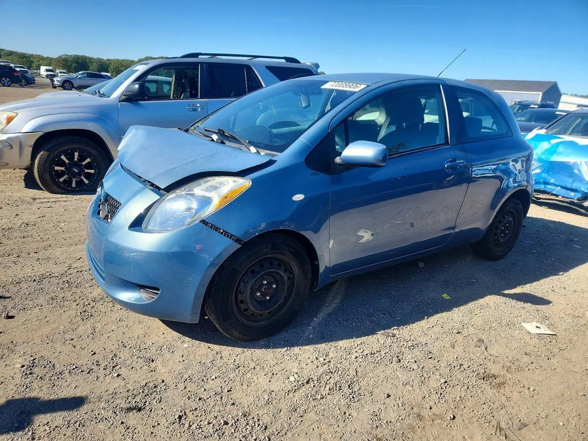 JTDJT923685163550 — 2008 Toyota Yaris, Передняя часть, фото до ремонта