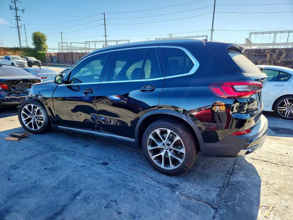 2022 BMW X5 VIN 5UXCR6C03N9J28252 фото 2