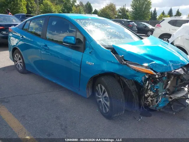 JTDKAMFP0M3165553 — 2021 Toyota Prius Prime, Передняя часть, фото до ремонта