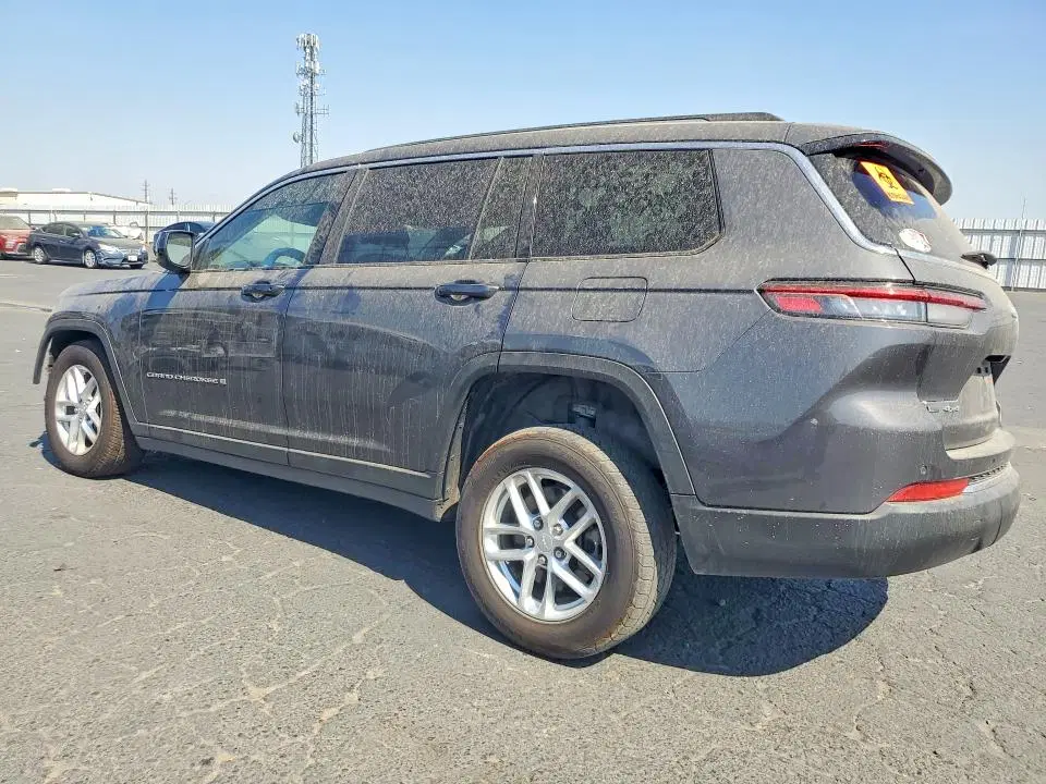 2023 Jeep Grand Cherokee VIN 1C4RJKAG8P8731721 фото 2