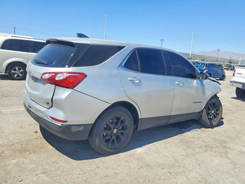 2020 Chevrolet Equinox VIN 2GNAXKEV1L6220346 фото 3
