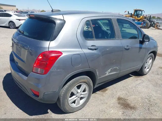 2020 Chevrolet Trax Fwd Ls VIN 3GNCJKSB6LL183343 фото 4