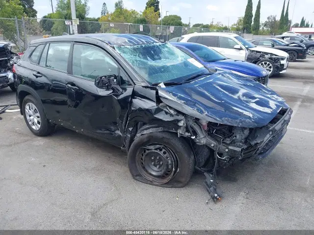 7MUAAABG9RV109770 — 2024 Toyota Corolla Cross L, Повреждения со всех сторон (All Over), фото до ремонта