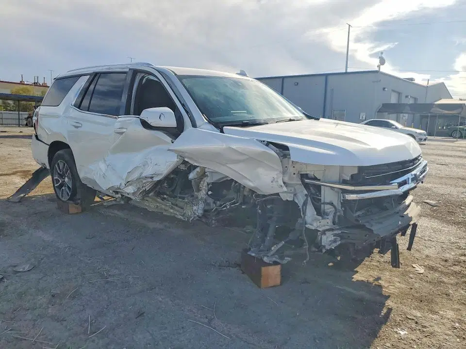 2021 Chevrolet Tahoe VIN 1GNSCNKTXMR395639 фото 4