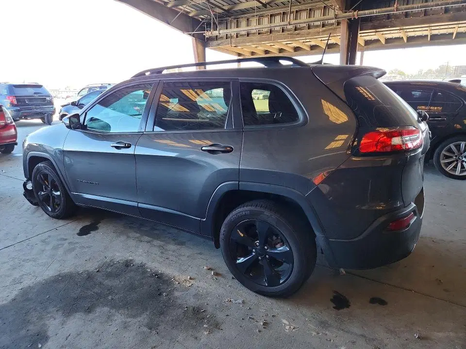 2018 Jeep Cherokee VIN 1C4PJLCB5JD540593 фото 2