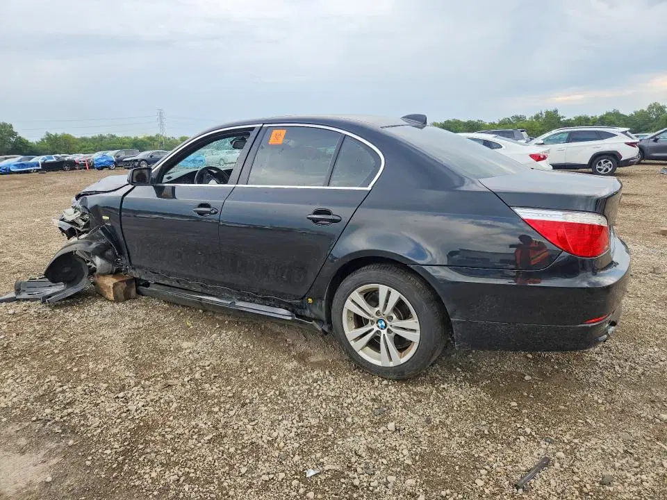 2010 BMW 528 VIN WBANV1C59AC156555 фото 2