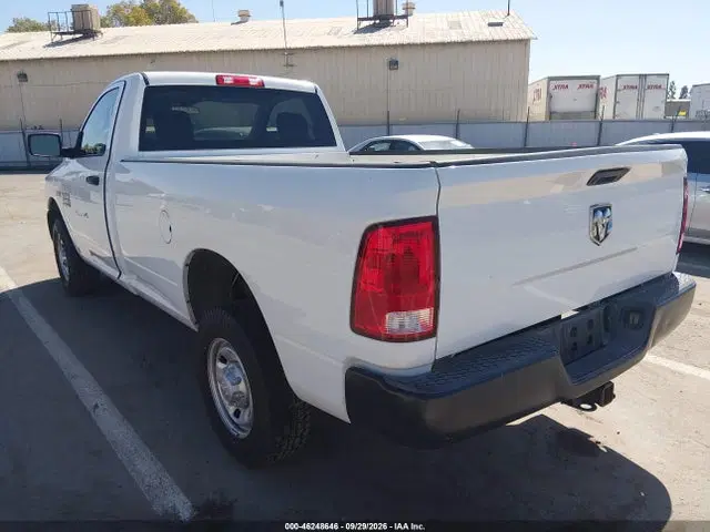 2017 RAM 2500 Tradesman 4x2 8' Box VIN 3C6LR4AT4HG707636 фото 3