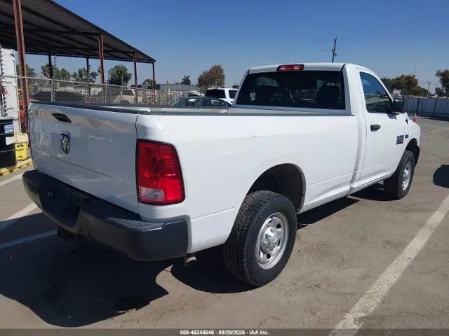 2017 RAM 2500 Tradesman 4x2 8' Box VIN 3C6LR4AT4HG707636 фото 4