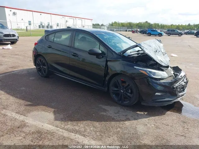 3G1BE6SM7JS614107 — 2018 Chevrolet Cruze LT, Передняя часть (Front), фото до ремонта